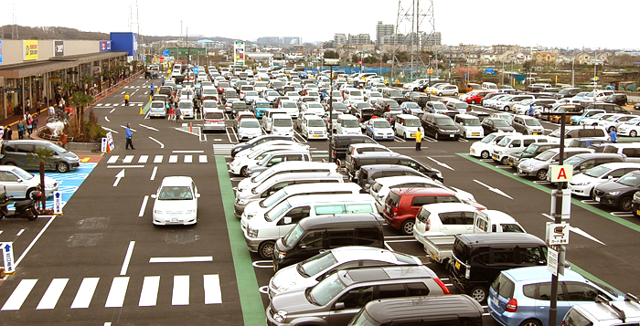 コピオ相模原インター店駐車場